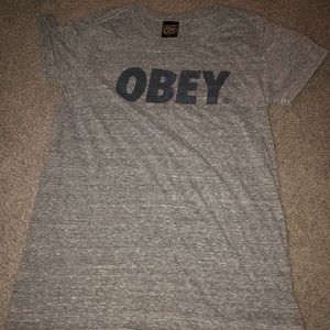 OBEY T-SHIRT